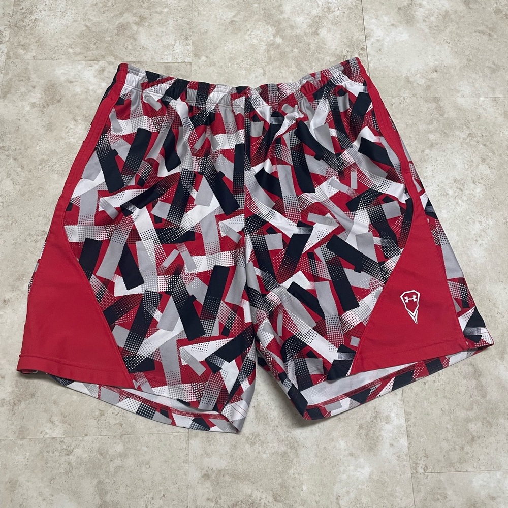 Under Armour Men's Geometric Red and Black Athletic Shorts